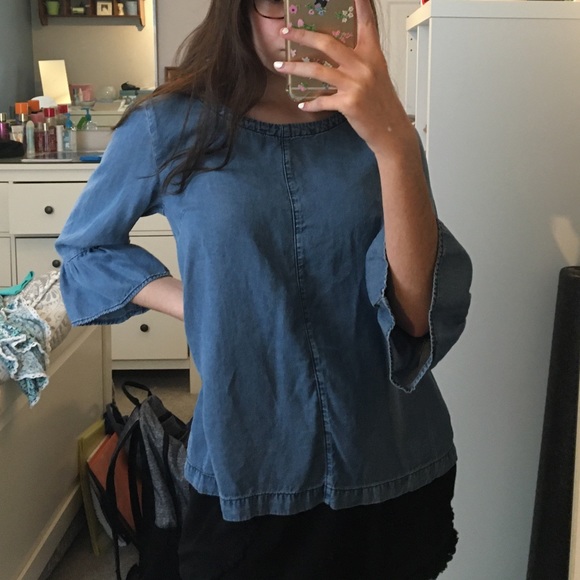 FRANCESCA’S BLUE BLOUSE - Picture 2 of 5